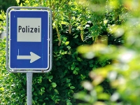 Hinweise zu einer Verkehrsunfallflucht in Bad Arolsen nimmt die Polizei entgegen.
