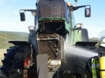 In Waldeck brannte am Samstag ein Traktor im Tonnenweg.