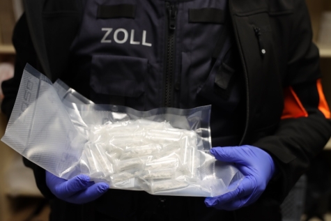 Sicherstellungen am 9. September 2025: rund 2 kg Kokain, 15 kg Amphetamin, über 500 Ecstasy-Tabletten und ca. 4,5 kg Cannabis.