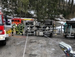 Im Einsatz befanden sich Rettungsdienste, Polizei, Einsatzkräfte des Löschzuges 1 aus Winterberg sowie die Einheit aus Niedersfeld. 