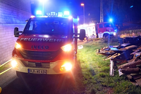 Die Feuerwehr musste Dank dem Einschreiten der Autofahrerin nur noch Nachlöscharbeiten durchführen. 