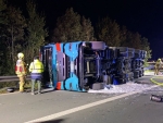 Ein Schwertransporter verunglückte am 12. Oktober 2026 auf der A 33 bei Paderborn-Schloß Neuhaus.