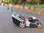 Ein Bielefelder stieß am 11. Oktober 2026 im Internet auf ein vermeintliches Rasenmäher-Angebot eines Marken-Discounters.