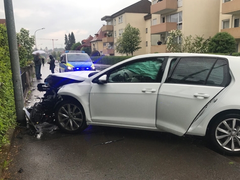 Eine Verkehrsunfall auf der Strother Straße rief am 10. Mai Polizeikräfte und den Rettungsdienst auf den Plan.