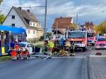 Schwerer Verkehrsunfall in Kassel: PKW kollidierte mit einer Straßenbahn in Oberzwehren. Zwei Menschen wurden verletzt.