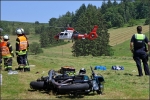 Der schwer verletzte Motorradfahrer wurde mit dem Rettungshubschrauber in eine Klinik geflogen. 