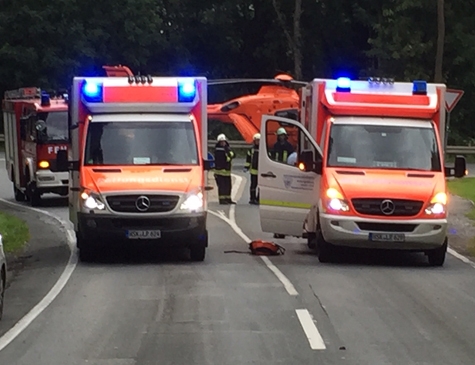 Am 9. Juni kam es auf der Bundesstraße 251 zu einem Verkehrsunfall - eine Person musste mit dem Rettungshubschrauber in eine Unfallklinik geflogen werden.