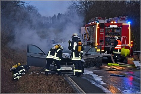 Der Motorblock des BMW brannte ab.
