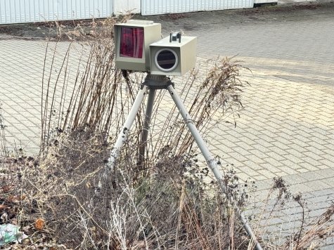 Derzeit wird bei Herzhausen geblitzt.