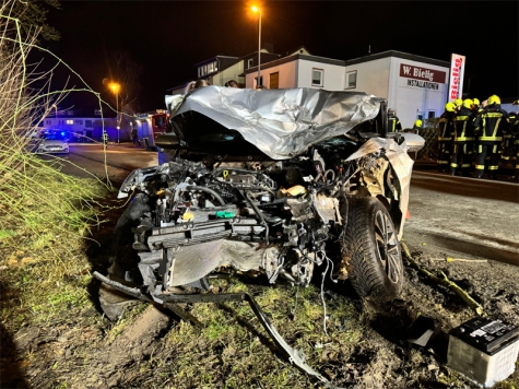 Am 7. Februar 2024 ereignete sich in Korbach, in der Flechtdorfer Straße, ein Verkehrsunfall mit hohem Sachschaden und zwei verletzten Personen.