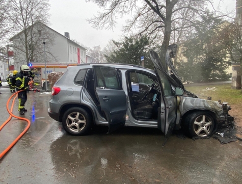 Am 1. Januar 2021 brannte ein VW-Tiguan in Frankenberg aus.
