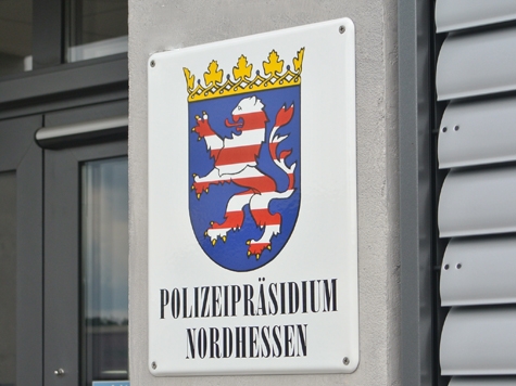 Die Polizei in Bad Arolsen sucht Zeugen einer Unfallflucht.