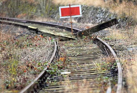 Am 14. September 2022 ereignete sich eine Verkehrsunfallflucht an einem unbeschrankten Bahnübergang in Bad Arolsen.
