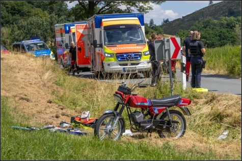 Wer hat bei dem schweren Unfall am Sonntagmittag tatsächlich die Zündapp gefahren ? 