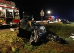 Auf der Bundesstraße 253 ereignete sich am späten Sonntagabend ein tödlicher Verkehrsunfall. Für die Beteiligten kam jede Hilfe zu spät.