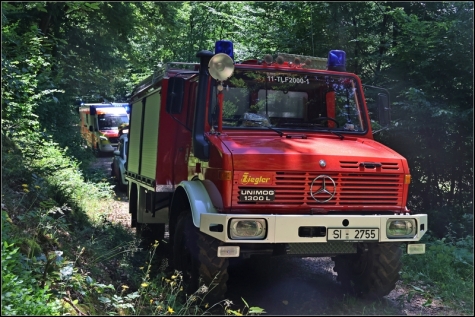 Der Unimog der Raumländer Feuerwehr erreichte die verletzte Frau lange Zeit vor den anderen Fahrzeugen. Die Geländegängigkeit und das Können der Besatzung kamen der Frau zugute.