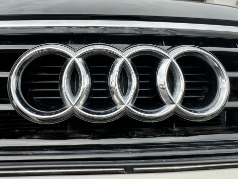 Im Burgwälder Ortsteil Bottendorf wurde einen grauen Audi SQ 5 gestohlen.