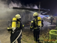 Auf dem Sportgelände in Allendorf standen am 23. August 2026 zwei Lagerhütten nahezu gleichzeitig in Vollbrand.