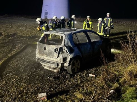 Am 29. Dezember 2024 rückte die Feuerwehr aus um einen Kfz-Brand zu löschen.  