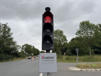 Die Vermessungsarbeiten an der Ederbrücke sind für den 20. August 2025 angekündigt; der Verkehr läuft einspurig per Ampel.