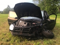 Am 19. Mai verunglückten zwei Personen auf der Kreisstraße 14 zwischen Wethen und Ossendorf - der Beifahrer entfernte sich von der Unfallstelle, die Fahrerin kam schwerverletzt in ein Krankenhaus.. 