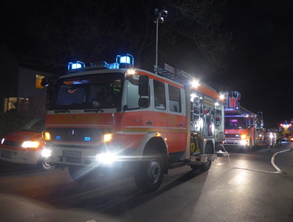 Die Kasseler Feuerwehr wurde am Sonntag zu einem Kaminbrand alarmiert.