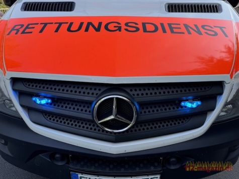 Nach dem Zusammenstoß am 21. Mai 2026 wurde der verletzte Piaggio-Fahrer in die Asklepios-Klinik gebracht.
