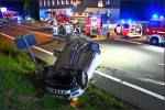 Schwerer Unfall in Brilon-Wald: Der weiße Wagen eines Winterbergers wurde von einem alkoholisierten Mann aus Paderborn gerammt. Es gab sechs Verletzte.