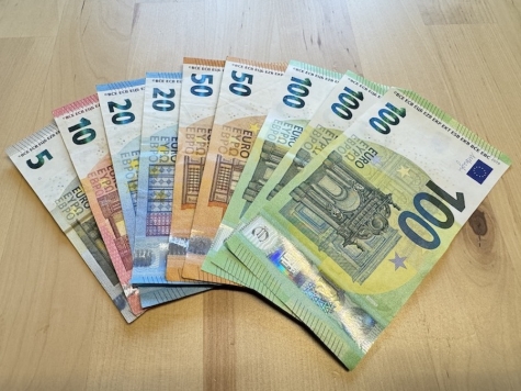 Betrügerische Anrufe im Raum Kassel – Zwei Frauen verlieren viel Geld. Die Polizei warnt vor dieser perfiden Masche.