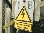 Ein Alleinunfall im Ortskern von Massenhausen (Waldeck-Frankenberg) ereignete sich am 4. März 2021.