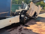 Nach einem schweren Verkehrsunfall auf der A 44 bei Diemelstadt waren am 13. August 2026 zahlreiche Einsatzkr&auml;fte vor Ort.