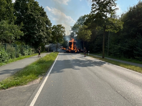 Rund ein Dutzend Alarmierungen beschäftigten die Feuerwehr Paderborn am 31. Juli 2026 über viele Stunden.
