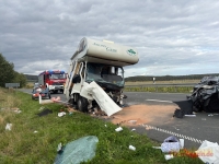 Zwei Menschen kamen am 18. September 2026 bei einem schweren Verkehrsunfall auf der B 252 bei Rhoden ums Leben.