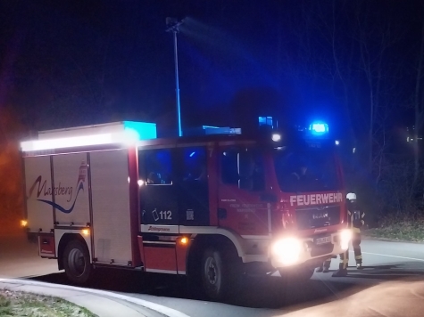 Über 130 Einsatzkräfte der Feuerwehr Marsberg waren in der Nacht im Einsatz, um ein vermisstes Kind zu suchen.