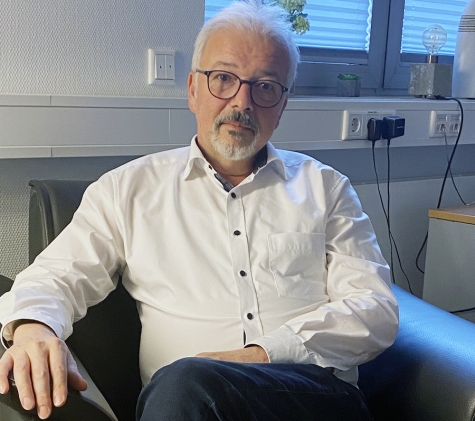 Dr. Volker Aßmann blickt auf eine erfolgreiche Karriere in der Frauenheilkunde und Geburtshilfe zurück und geht nun in den wohlverdienten Ruhestand.
