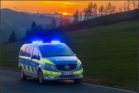 Die Polizei stellte am frühen Sonntagmorgen den Führerschein eines Alkoholfahrers nach dessen Unfall sicher. 