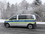 Die Polizei in Korbach bittet um Hinweise zu verdächtigen Personen oder Fahrzeugen, die im Tatzeitraum im Umfeld der Molkerei auffielen.