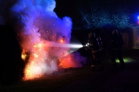 Am 26. November 2025 musste die Feuerwehr wegen einer brennenden Gartenhecke ausrücken.