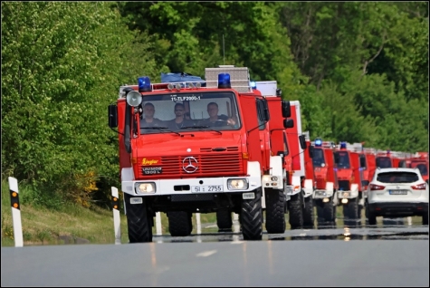 Eine beeindruckende Unimogparade, angeführt vom Raumländer Geburtstagskind, führte am Samstagmittag rund um Bad Berleburg und machte hunderte Menschen  glücklich. 