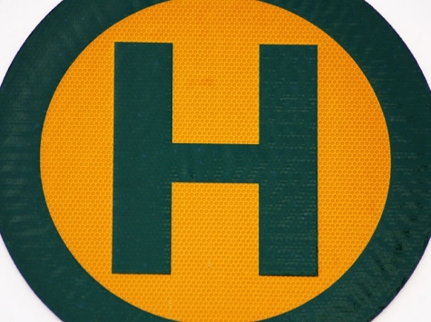 Am 4. November 2025 wurde an der K 63 bei Willingen eine Haltestelle beschädigt.