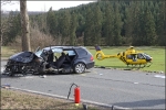 Der Fahrer des BMW wurde schwer verletzt und mit dem Rettungshubschrauber ins Krankenhaus geflogen.