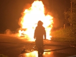 Ein Pkw-Anhänger brannte am 16. Januar 2021 in Dehausen vollständig aus