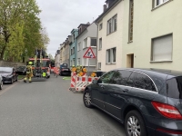 Die Feuerwehr brachte eine Person aus der betroffenen Wohnung in der Winfriedstraße in Sicherheit