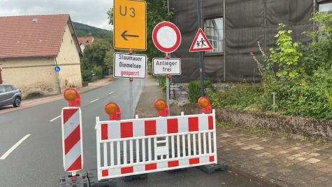 Vom 1. September bis 2. Oktober 2025 ist die Staumauer am Diemelsee wegen Sanierungsarbeiten voll gesperrt.