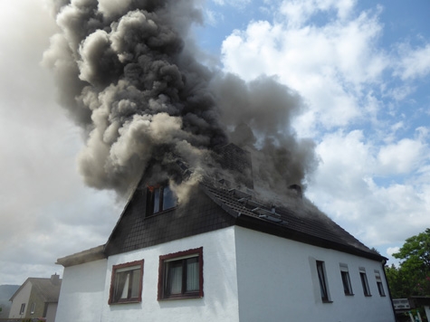 In Kassel ereignete sich am Montag ein Dachstuhlbrand.