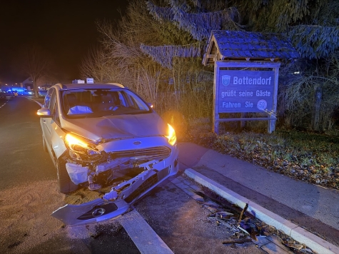 Am Mittwoch, 17. Dezember 2025, kollidierten zwei Fahrzeuge auf der B 252 in Bottendorf.