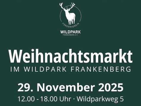 An schön gestalteten Ständen gibt es Handgemachtes, regionale Spezialitäten, Deftiges vom Grill und Waffeln.