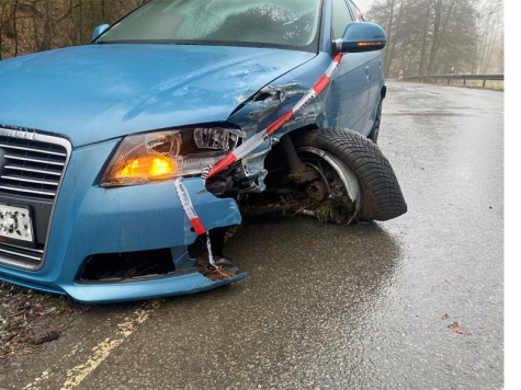 Am 4. Februar 2025 ereignete sich im Landkreis Waldeck-Frankenberg ein Alleinunfall auf der K 83.