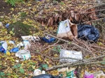 In der Feldgemarkung Hillershausen wurde erneut Müll entsorgt.