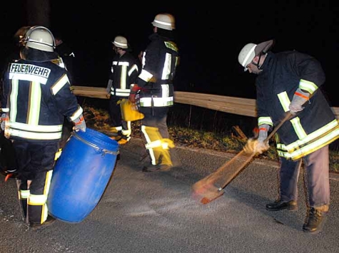 Die Feuerwehr ist im Einsatz.